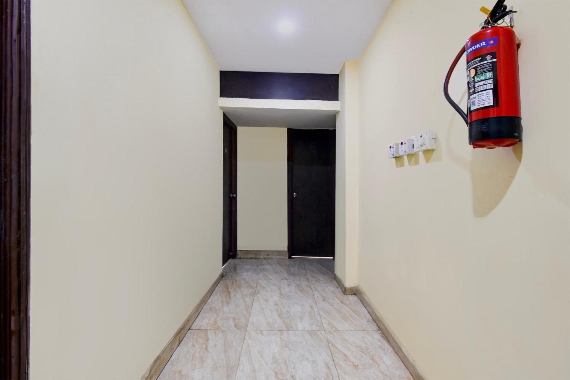 Super Hotel O New Alipore Kolkata Exterior photo